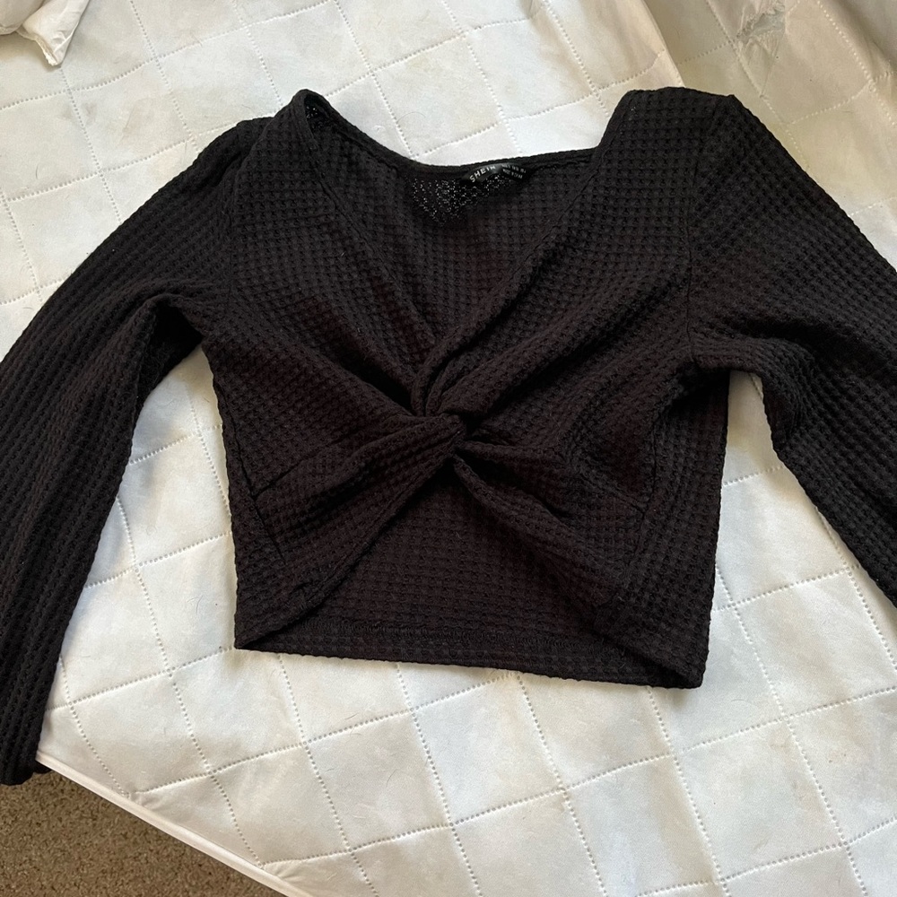 Shein cross crop long sleeve top